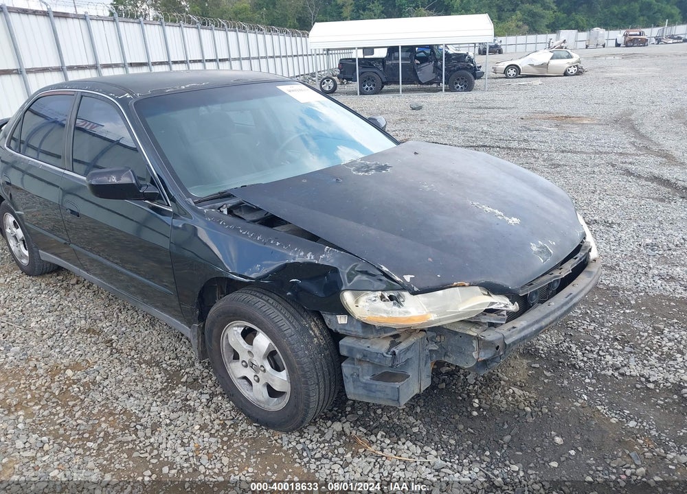 1999 HONDA ACCORD LX VIN: 1HGCG5647XA120299