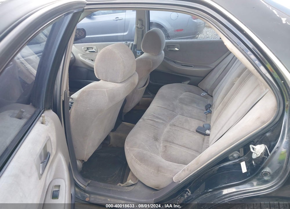 1999 HONDA ACCORD LX VIN: 1HGCG5647XA120299