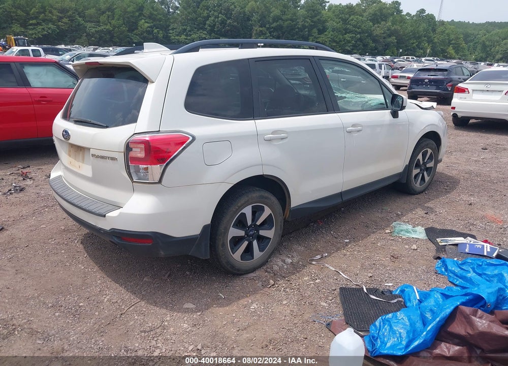 2018 SUBARU FORESTER 2.5I PREMIUM VIN: JF2SJAEC7JH616071