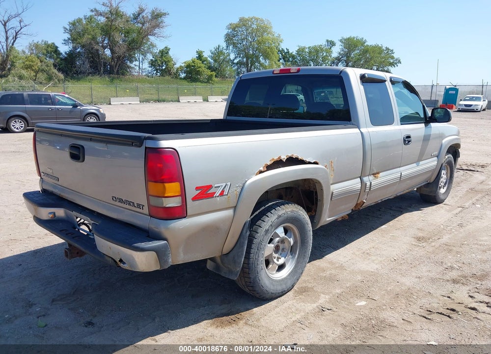 2000 CHEVROLET SILVERADO 1500 LT VIN: 2GCEK19T5Y1182863