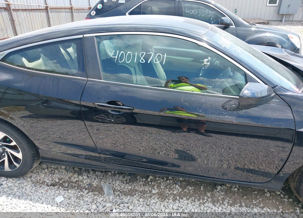 2017 HONDA CIVIC LX VIN: 2HGFC4B54HH301171