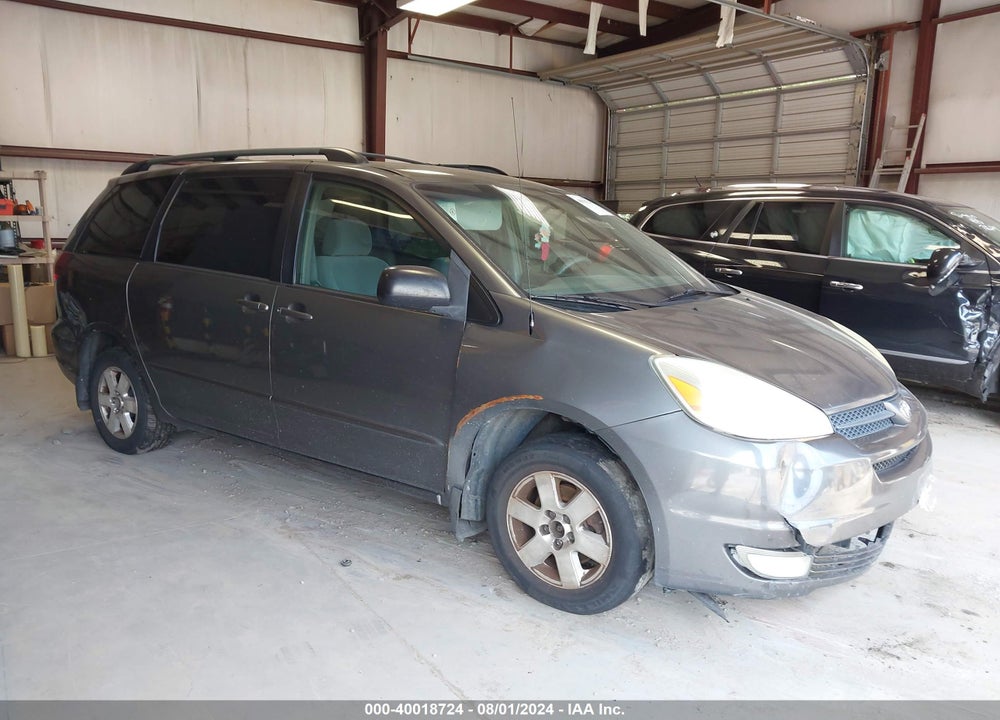 2004 TOYOTA SIENNA CE/LE VIN: 5TDZA23C84S064831