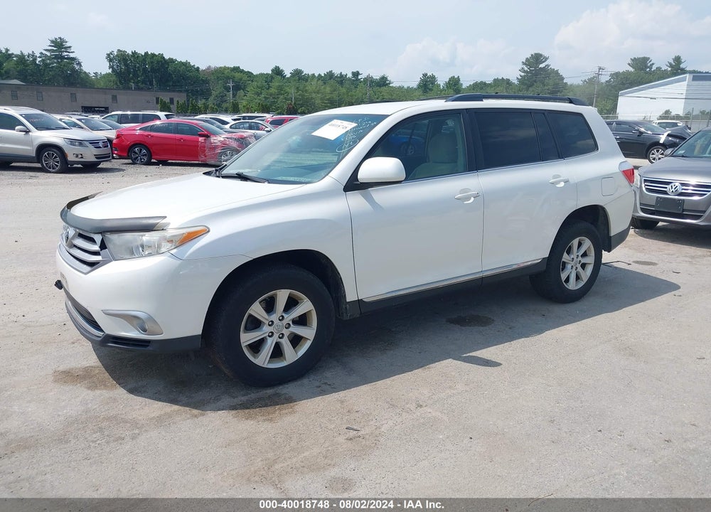 2011 TOYOTA HIGHLANDER BASE V6 VIN: 5TDBK3EH7BS042149