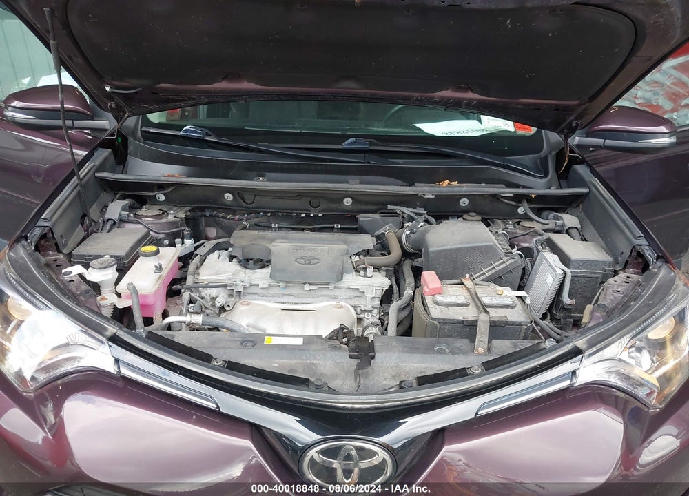 2018 TOYOTA RAV4 XLE VIN: 2T3RFREV5JW842795