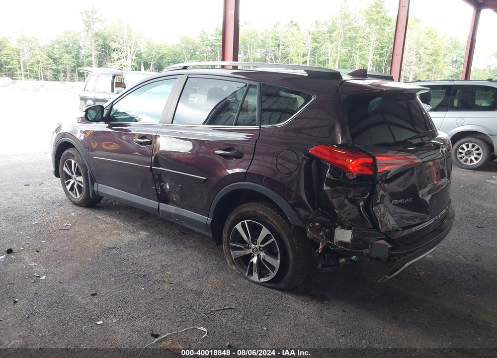 2018 TOYOTA RAV4 XLE VIN: 2T3RFREV5JW842795