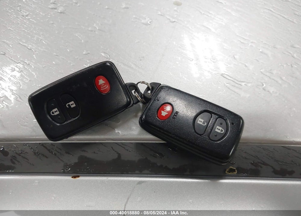 2013 TOYOTA PRIUS TWO VIN: JTDKN3DU5D5578080