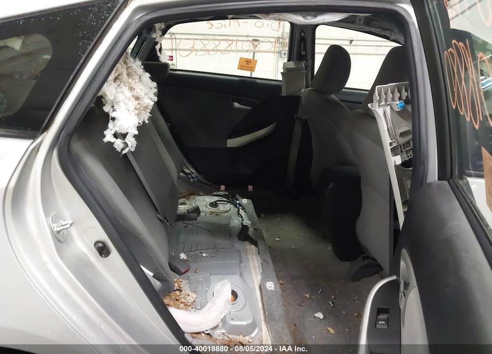 2013 TOYOTA PRIUS TWO VIN: JTDKN3DU5D5578080