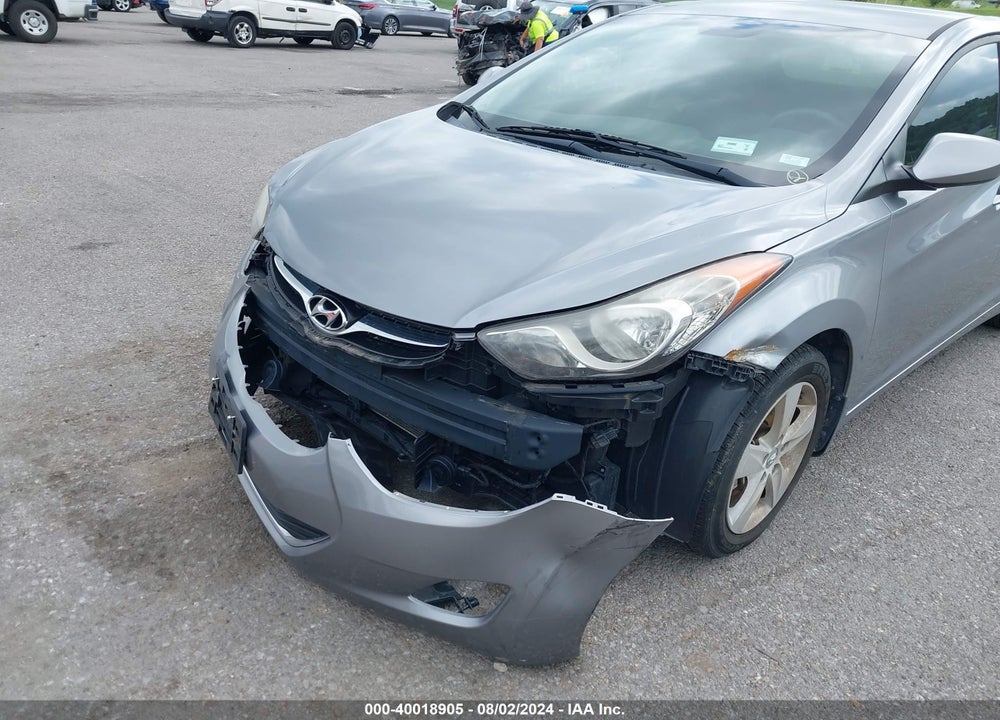 2013 HYUNDAI ELANTRA GLS VIN: KMHDH4AE3DU749879