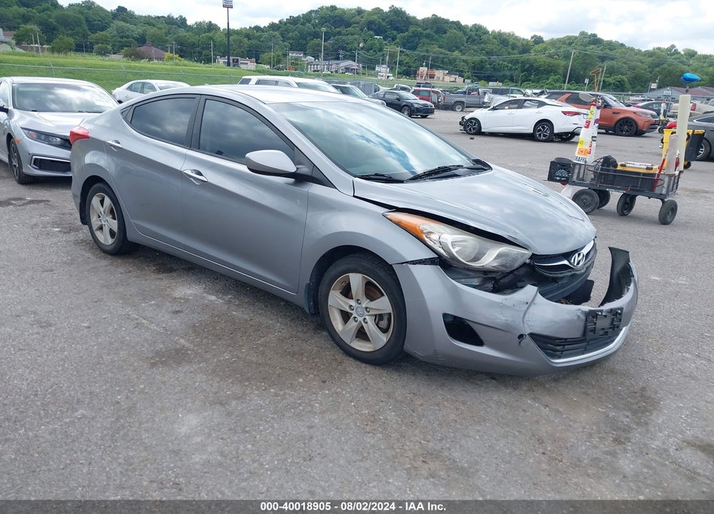 2013 HYUNDAI ELANTRA GLS VIN: KMHDH4AE3DU749879