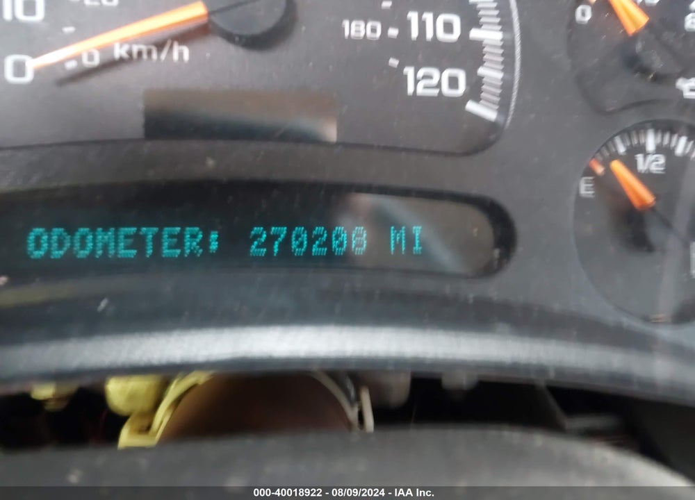 2005 CHEVROLET TAHOE LT VIN: 1GNEK13T35R134054