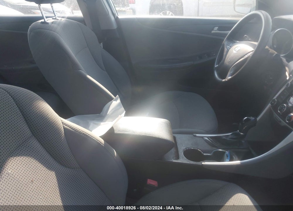 2014 HYUNDAI SONATA GLS VIN: 5NPEB4AC0EH869952