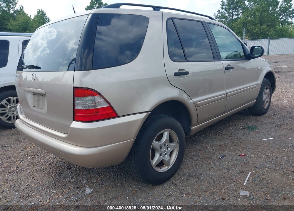 2001 MERCEDES-BENZ ML 320 VIN: 4JGAB54E71A242258