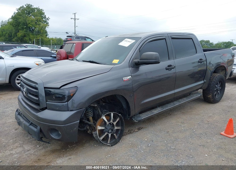 2011 TOYOTA TUNDRA GRADE 5.7L V8 VIN: 5TFDW5F19BX209244