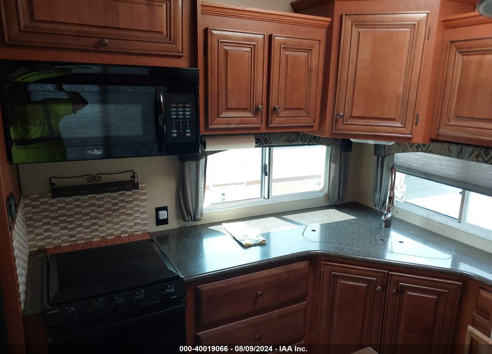 2019 NORTHWOOD ARCTIC FOX VIN: 4N15L2724K0149970