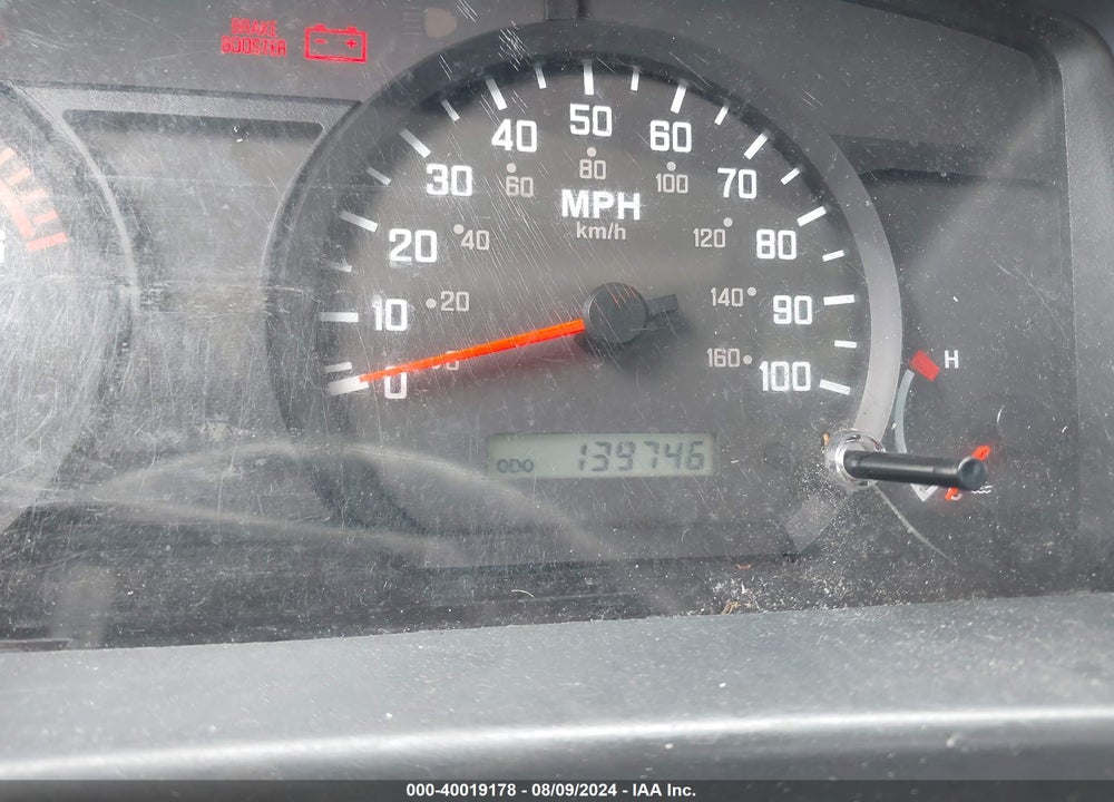 2014 ISUZU NPR GAS REG VIN: 54DC4W1B9ES805555