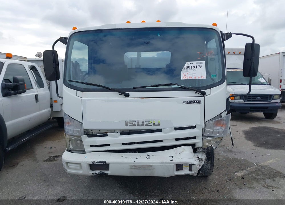 2014 ISUZU NPR GAS REG VIN: 54DC4W1B9ES805555