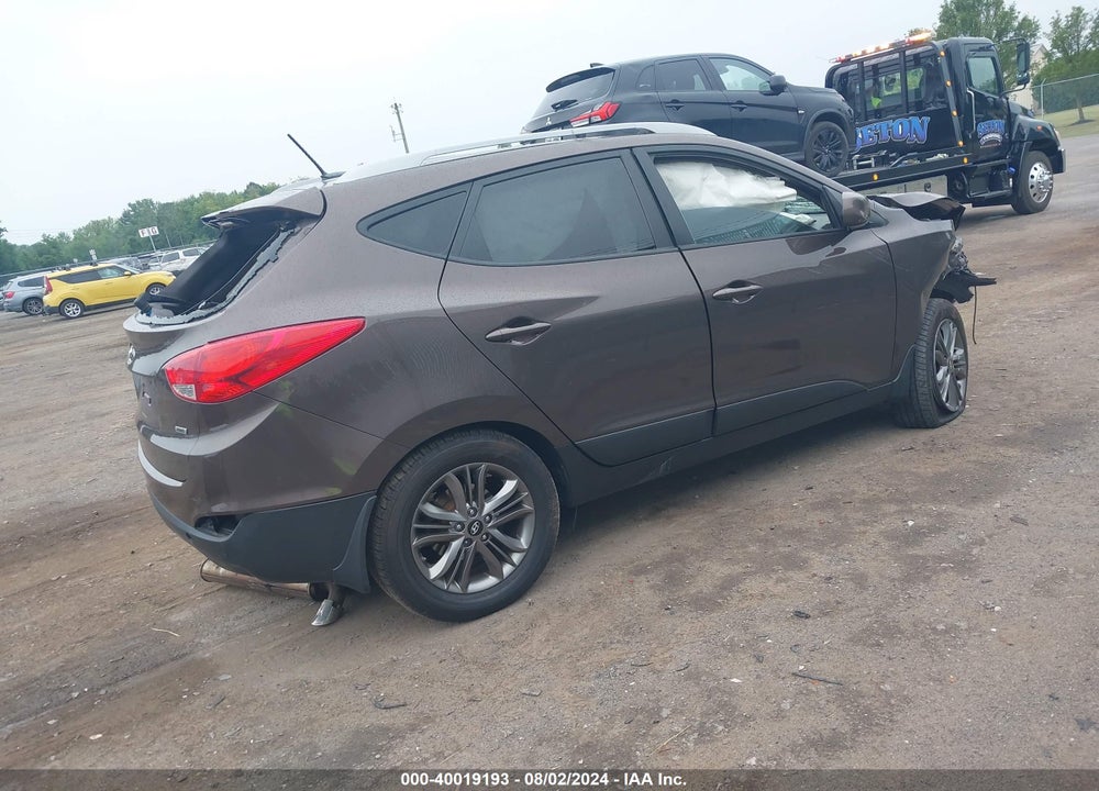 2014 HYUNDAI TUCSON SE VIN: KM8JUCAG8EU798328