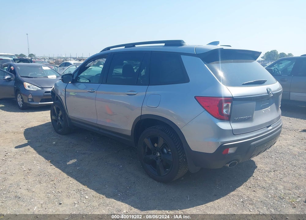 2021 HONDA PASSPORT AWD ELITE VIN: 5FNYF8H0XMB004326