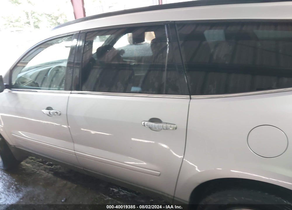 2011 CHEVROLET TRAVERSE 2LT VIN: 1GNKVJED6BJ384740