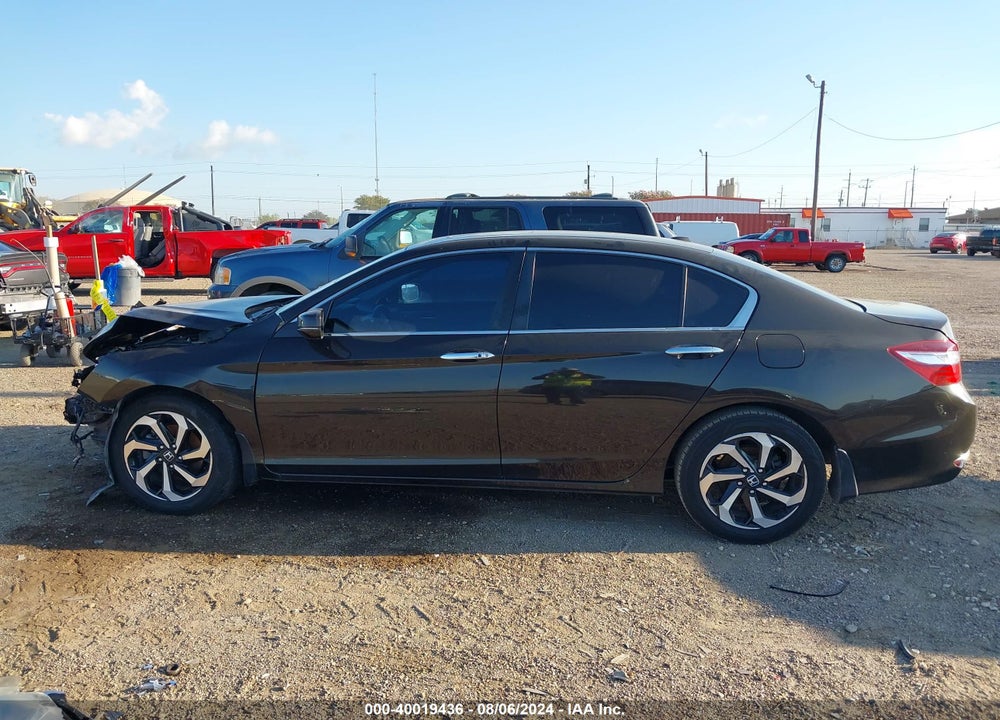 2017 HONDA ACCORD EX VIN: 1HGCR2F02HA143920