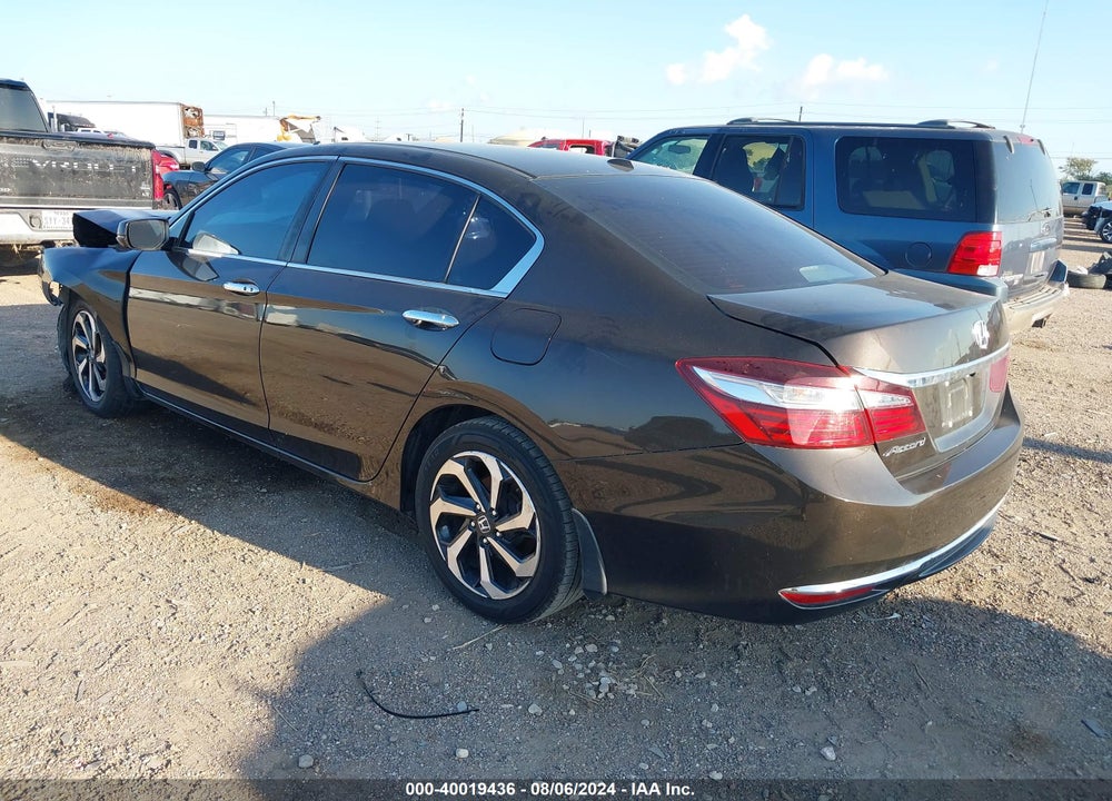 2017 HONDA ACCORD EX VIN: 1HGCR2F02HA143920