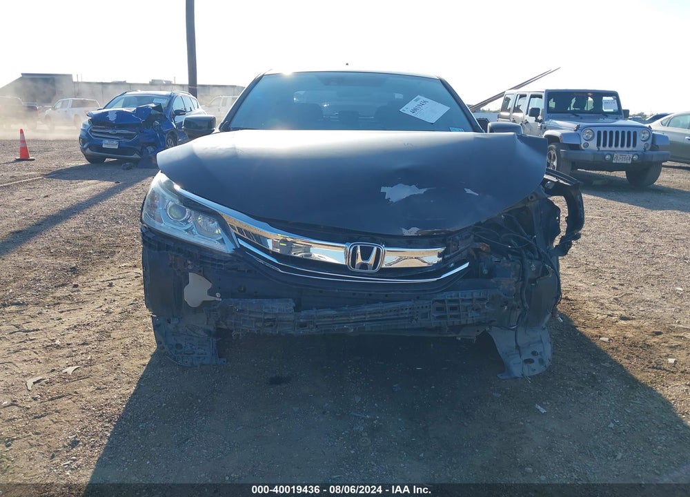 2017 HONDA ACCORD EX VIN: 1HGCR2F02HA143920