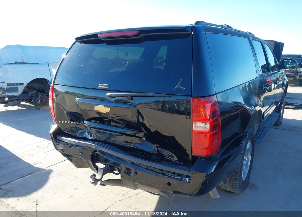 2013 CHEVROLET SUBURBAN 1500 LT VIN: 1GNSCJE00DR242066