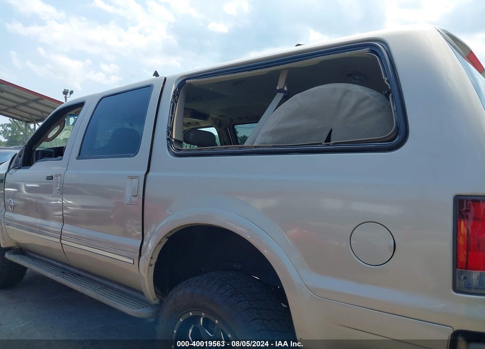 2005 FORD EXCURSION LIMITED VIN: 1FMNU43S25ED42473