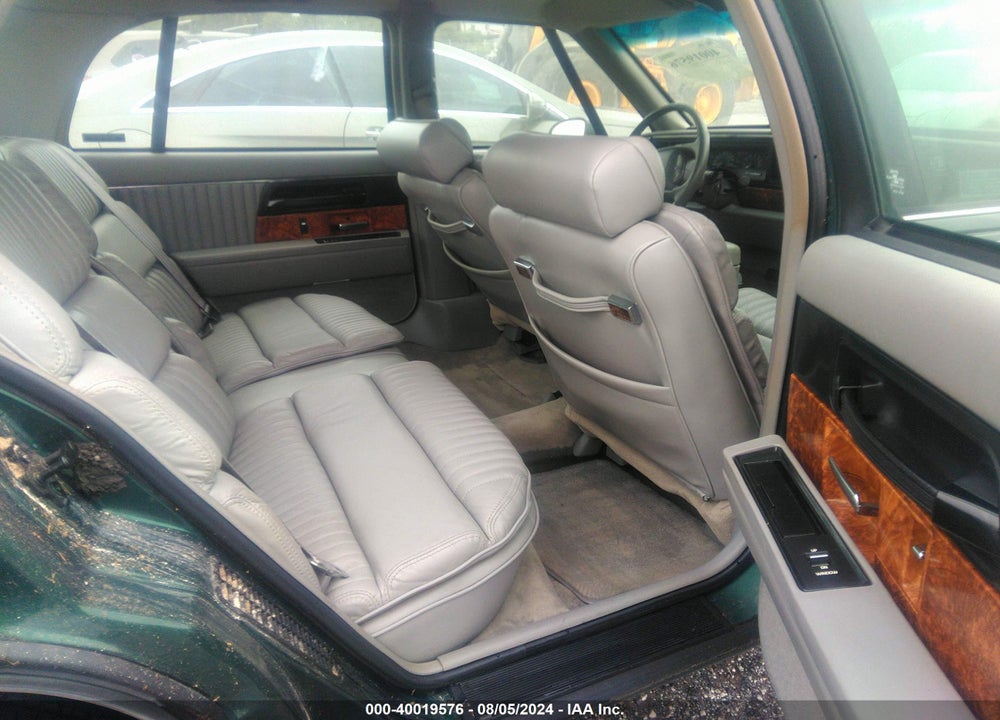 1994 BUICK PARK AVENUE VIN: 1G4CW52LXRH627184