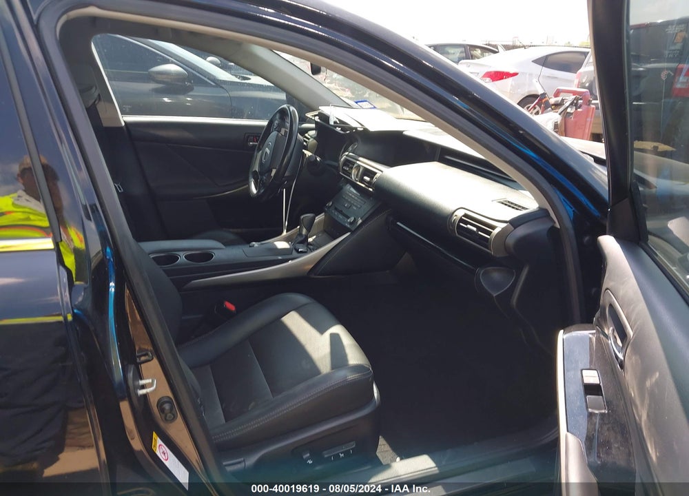 2016 LEXUS IS 200T VIN: JTHBA1D29G5012375