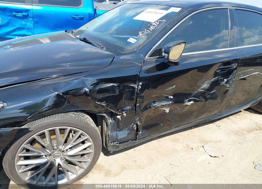 2016 LEXUS IS 200T VIN: JTHBA1D29G5012375