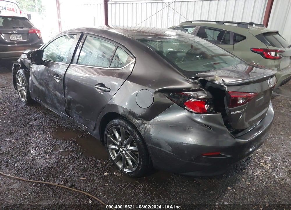 2018 MAZDA 3 TOURING VIN: 3MZBN1V30JM247792