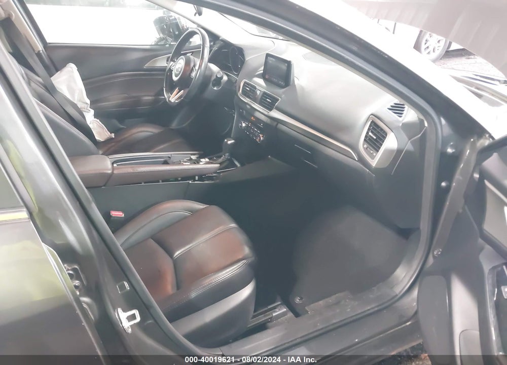 2018 MAZDA 3 TOURING VIN: 3MZBN1V30JM247792