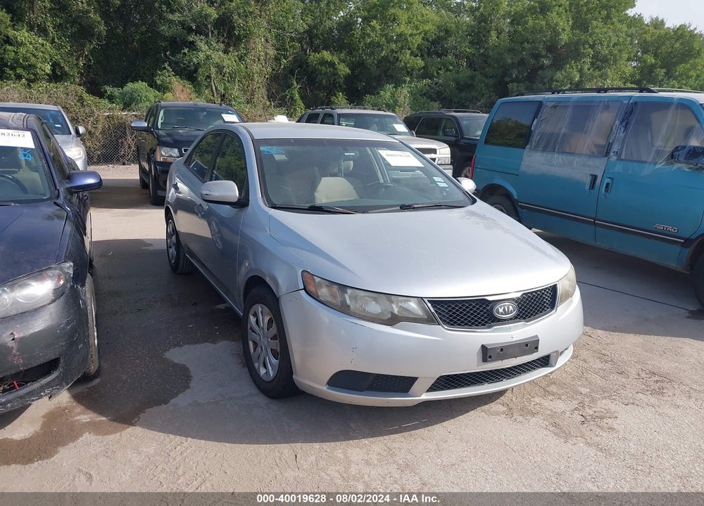 2010 KIA FORTE EX VIN: KNAFU4A25A5261650