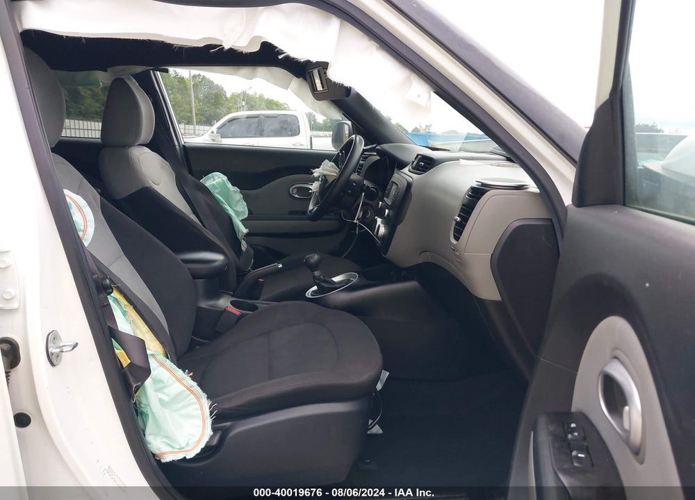 2015 KIA SOUL VIN: KNDJN2A2XF7181240