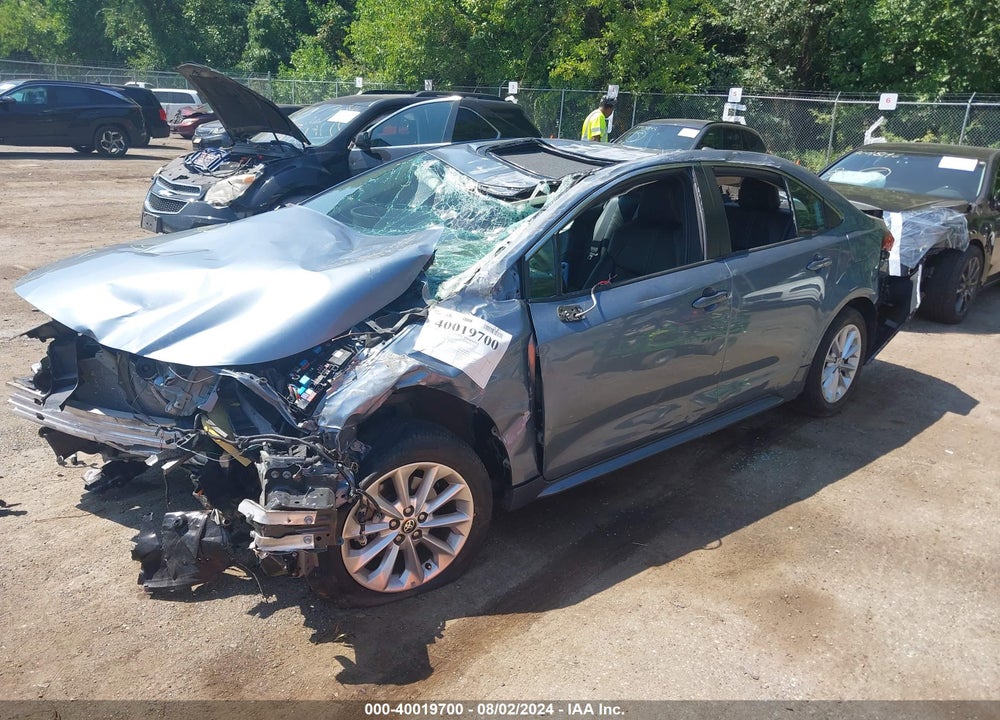 2020 TOYOTA COROLLA XLE VIN: 5YFFPRAE0LP122002