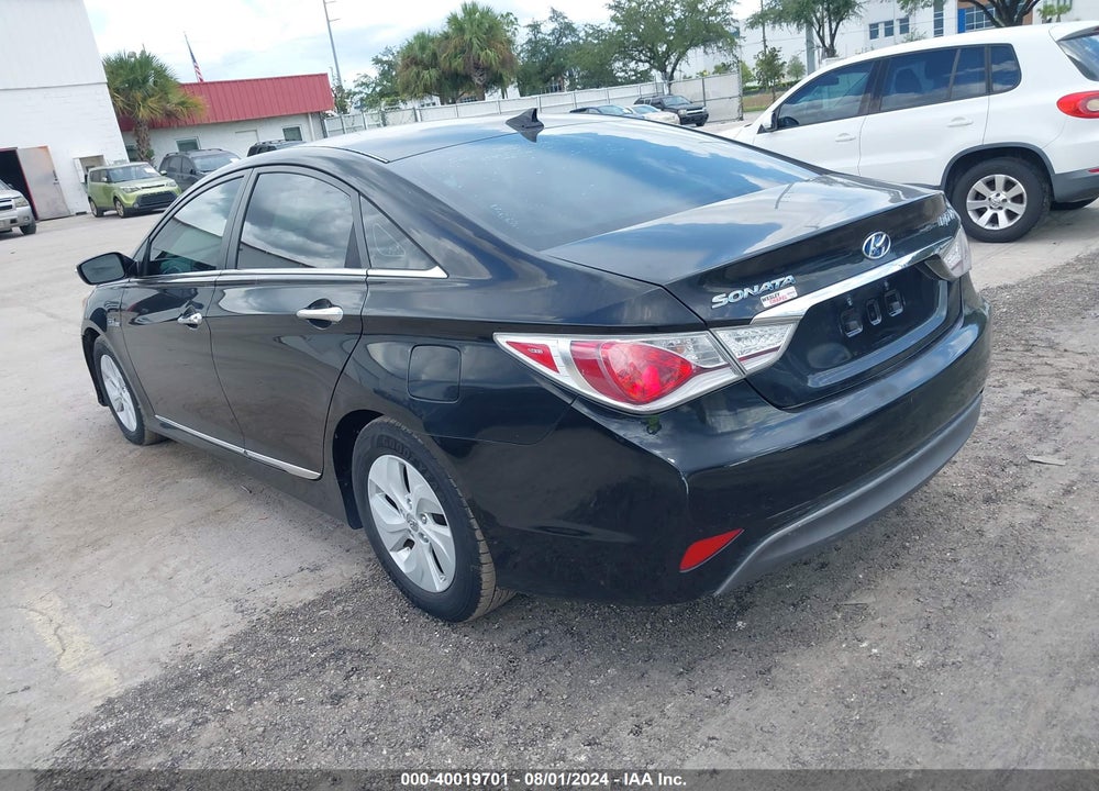 2013 HYUNDAI SONATA HYBRID VIN: KMHEC4A42DA089863