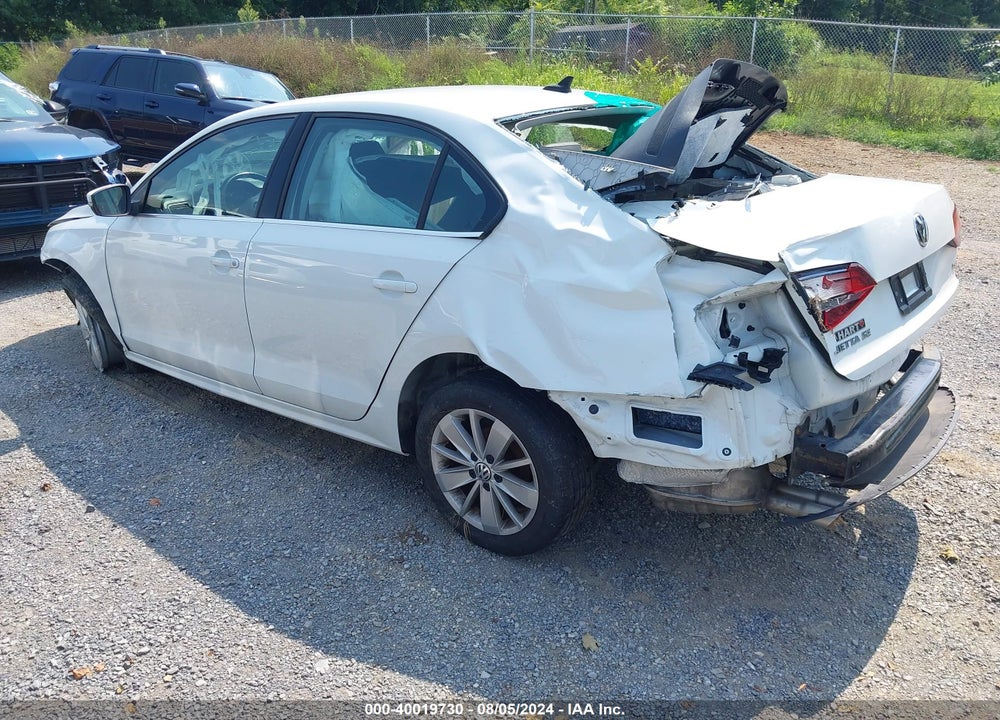 2016 VOLKSWAGEN JETTA 1.4T SE VIN: 3VWD67AJXGM321015