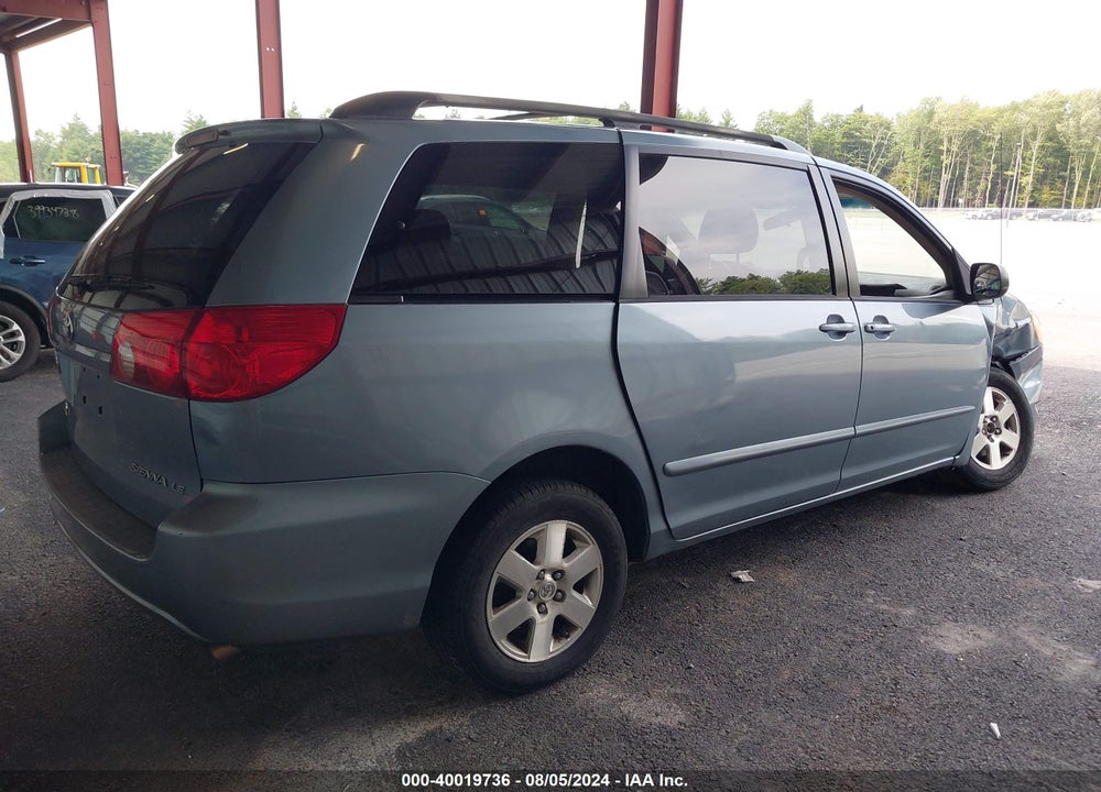 2008 TOYOTA SIENNA VIN: 5TDZK23C58S115429