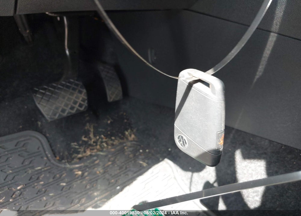 2024 VOLKSWAGEN JETTA 1.5T SEL VIN: 3VWGM7BU9RM015325