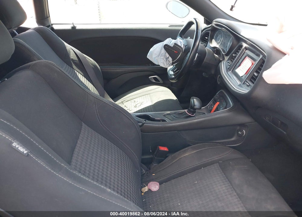 2015 DODGE CHALLENGER SXT VIN: 2C3CDZAG1FH811722