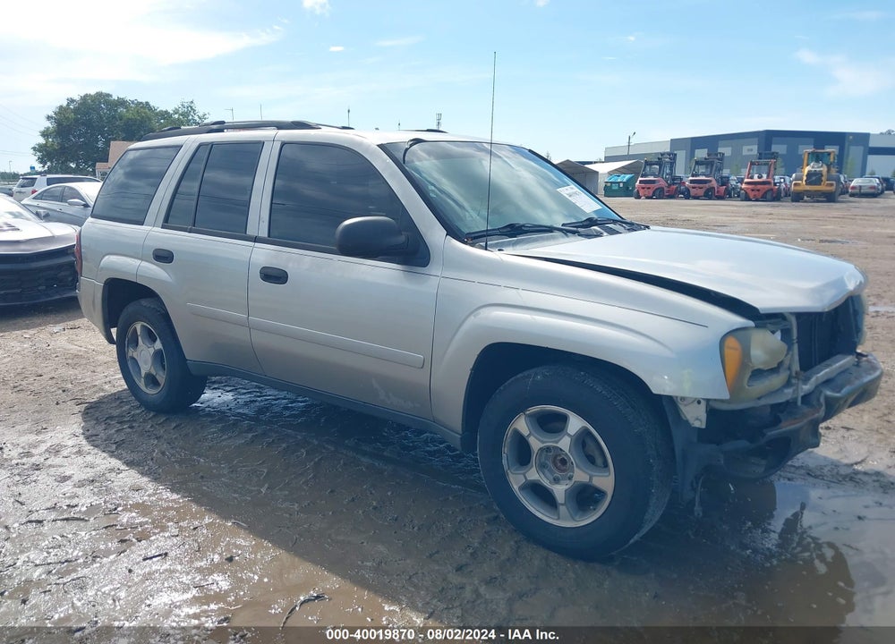 2007 CHEVROLET TRAILBLAZER LS VIN: 1GNDS13S572178099