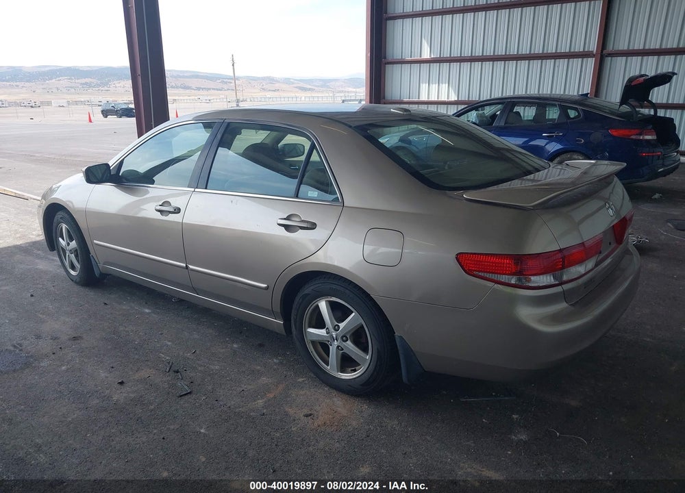 2004 HONDA ACCORD 2.4 EX VIN: JHMCM56894C011951