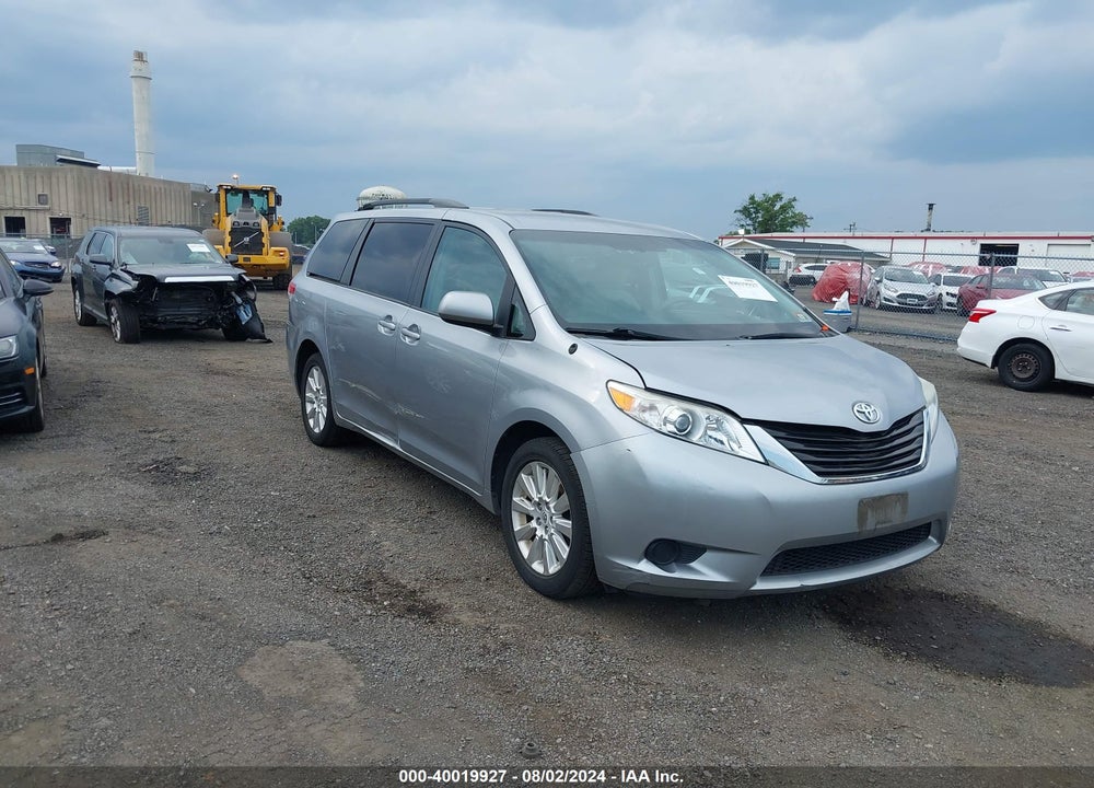 2011 TOYOTA SIENNA LE VIN: 5TDJK3DC1BS023727
