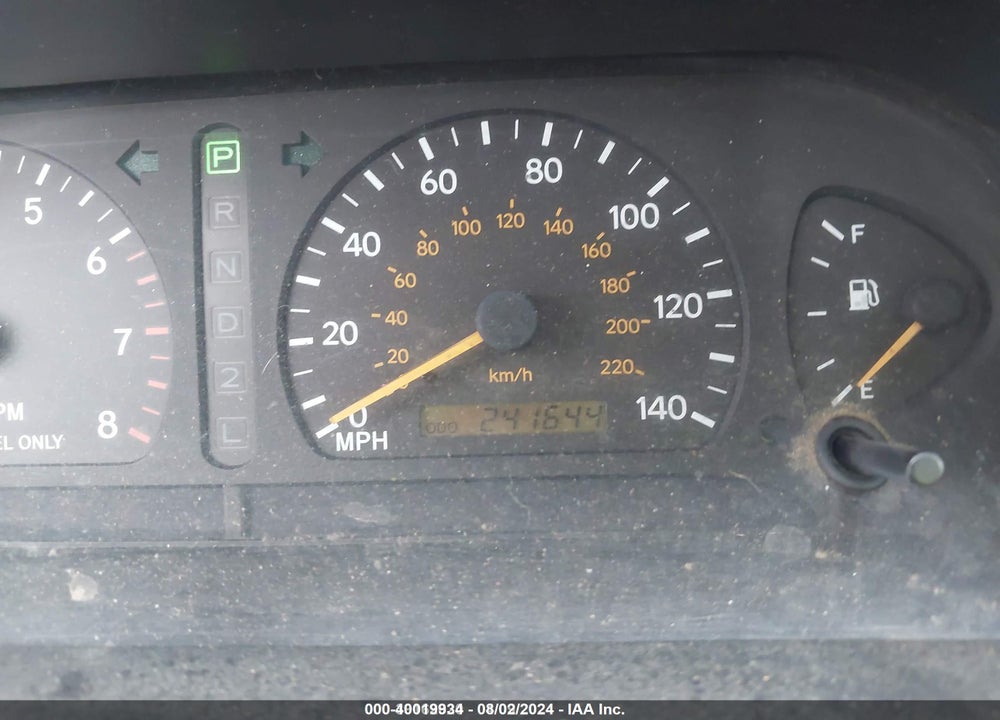 1998 TOYOTA AVALON XL VIN: 4T1BF18B2WU273375