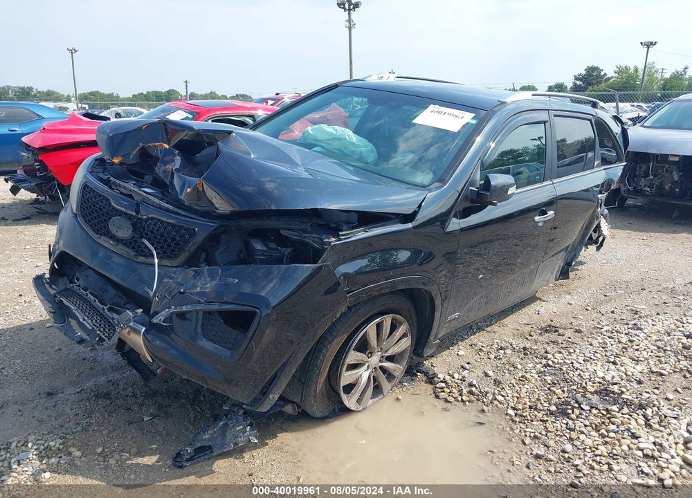 2011 KIA SORENTO SX V6 VIN: 5XYKWDA23BG110410