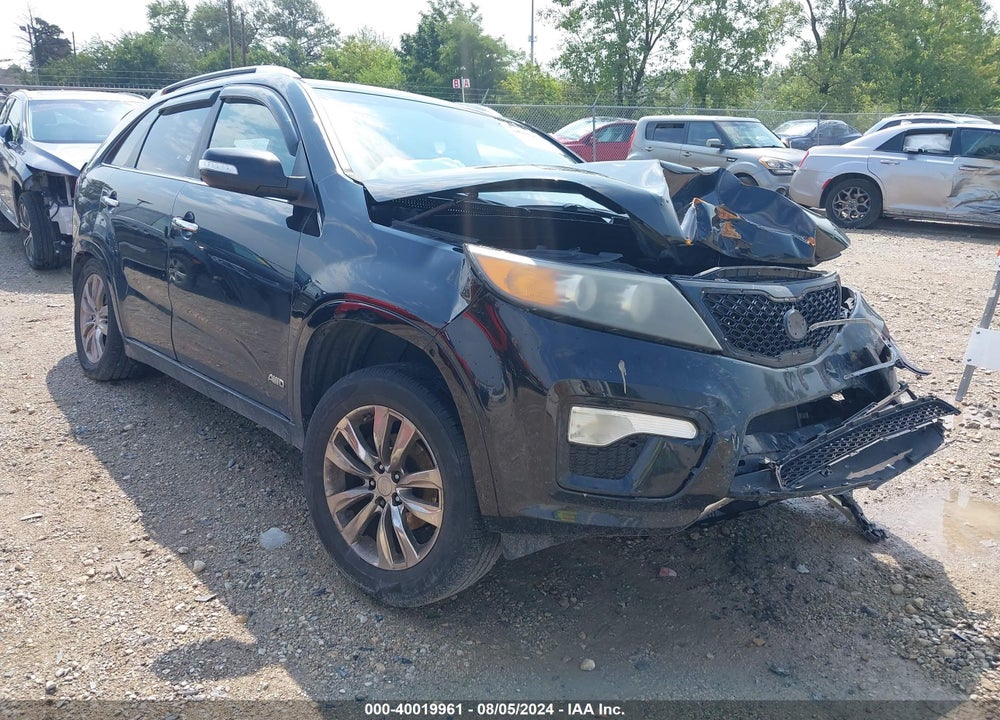 2011 KIA SORENTO SX V6 VIN: 5XYKWDA23BG110410
