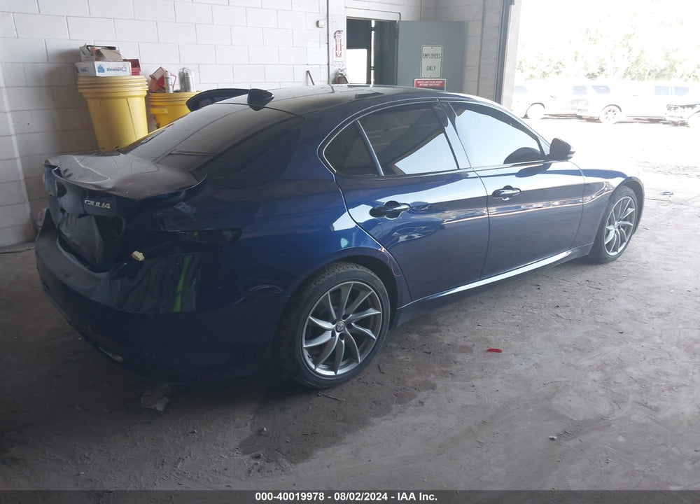 2017 ALFA ROMEO GIULIA AWD VIN: ZARFAEDN3H7556810