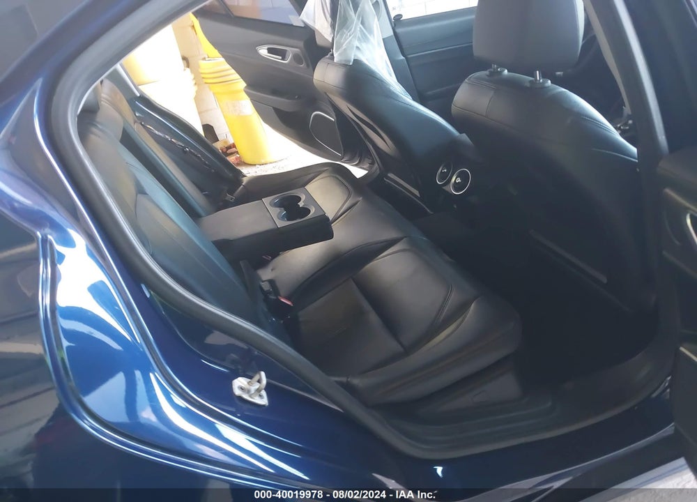 2017 ALFA ROMEO GIULIA AWD VIN: ZARFAEDN3H7556810