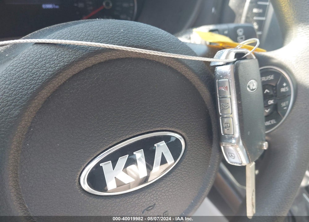 2020 KIA SOUL LX VIN: KNDJ23AU2L7716959
